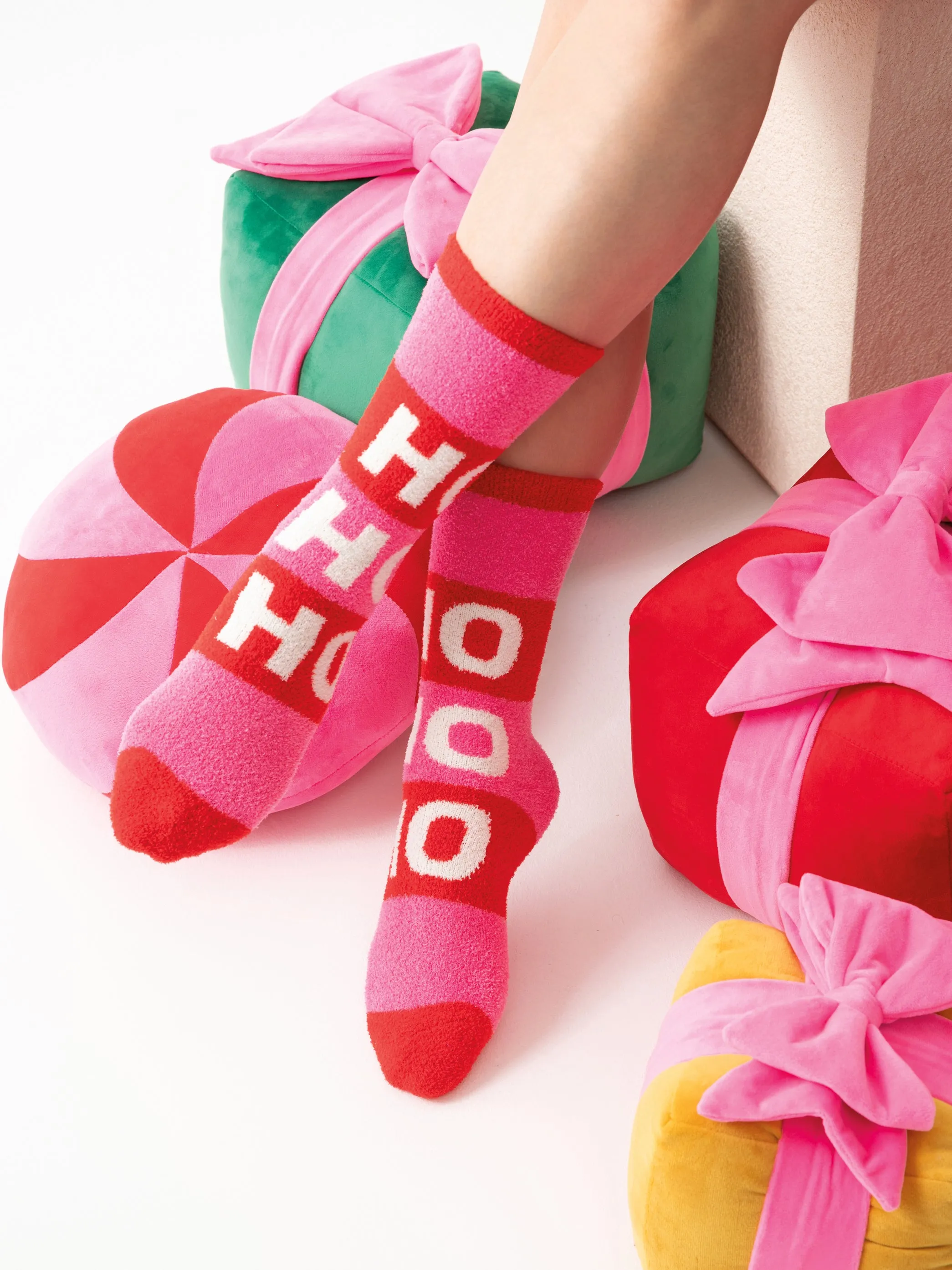 Shiraleah "Ho Ho Ho" Socks, Pink