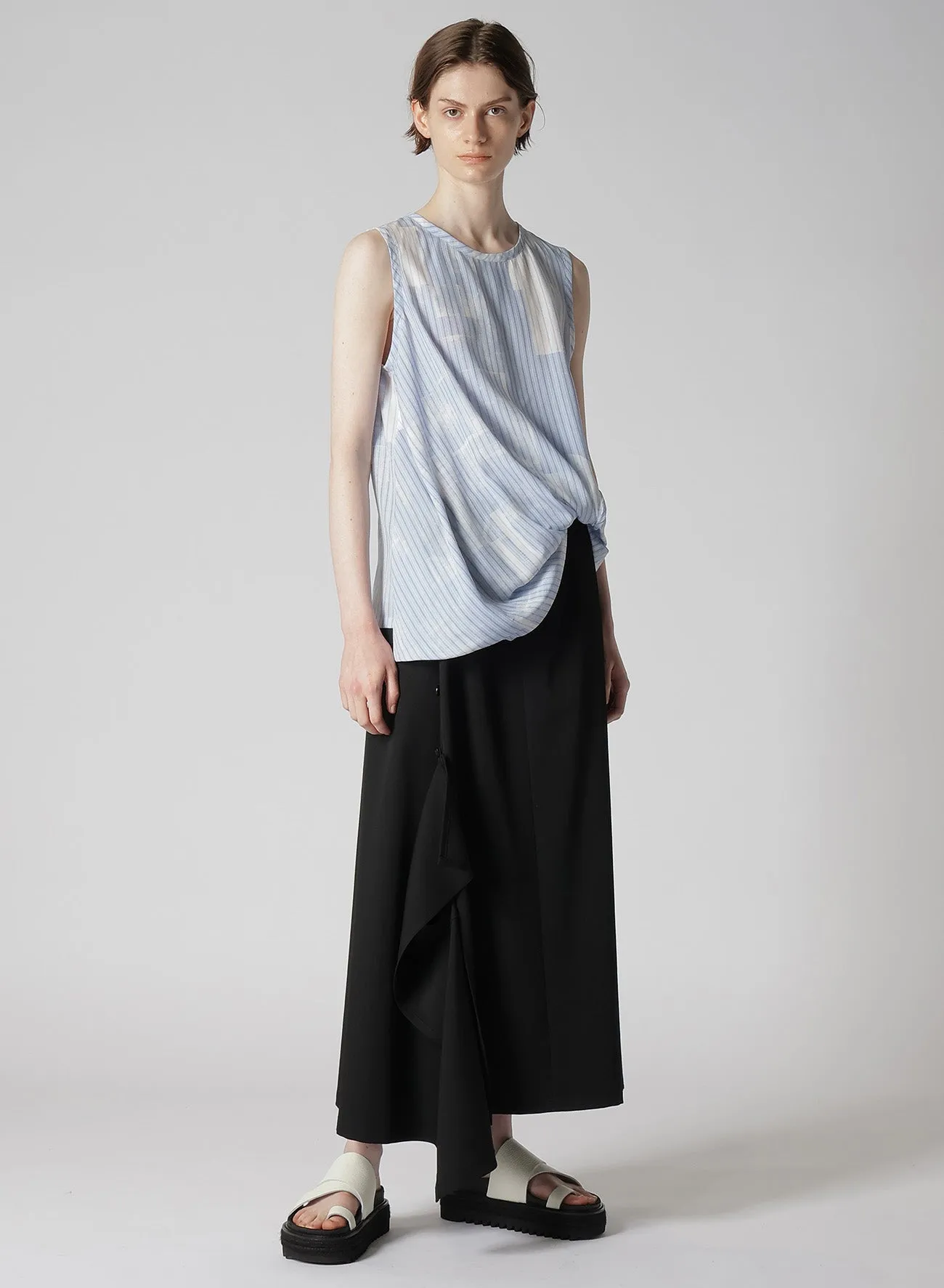 WOOL GABARDINE RIGHT SIDE FLAP SKIRT